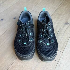 Ahnu Women’s 7 Shoes Sugarpine Air Mesh Black and Teal Hiking Sneakers